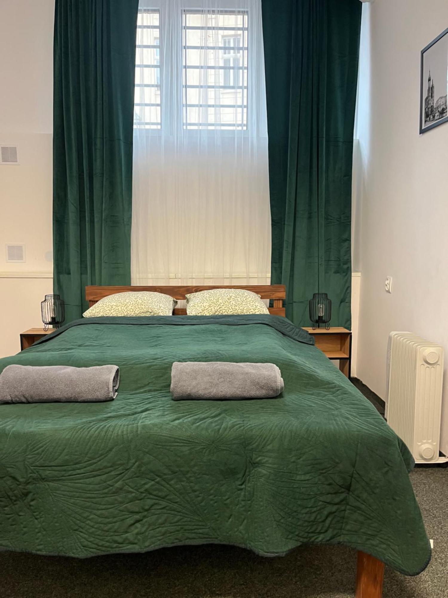 Tomtom Hostel *